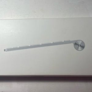 APPLE wireless keyboard